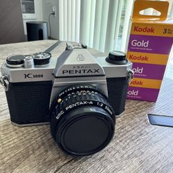 Pentax K1000 Manual Focus SLR Film Camera with Pentax 50mm Lens
