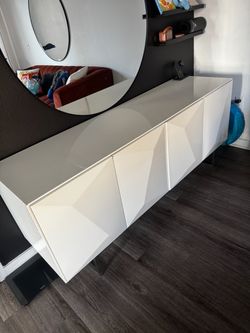 Console cabinet