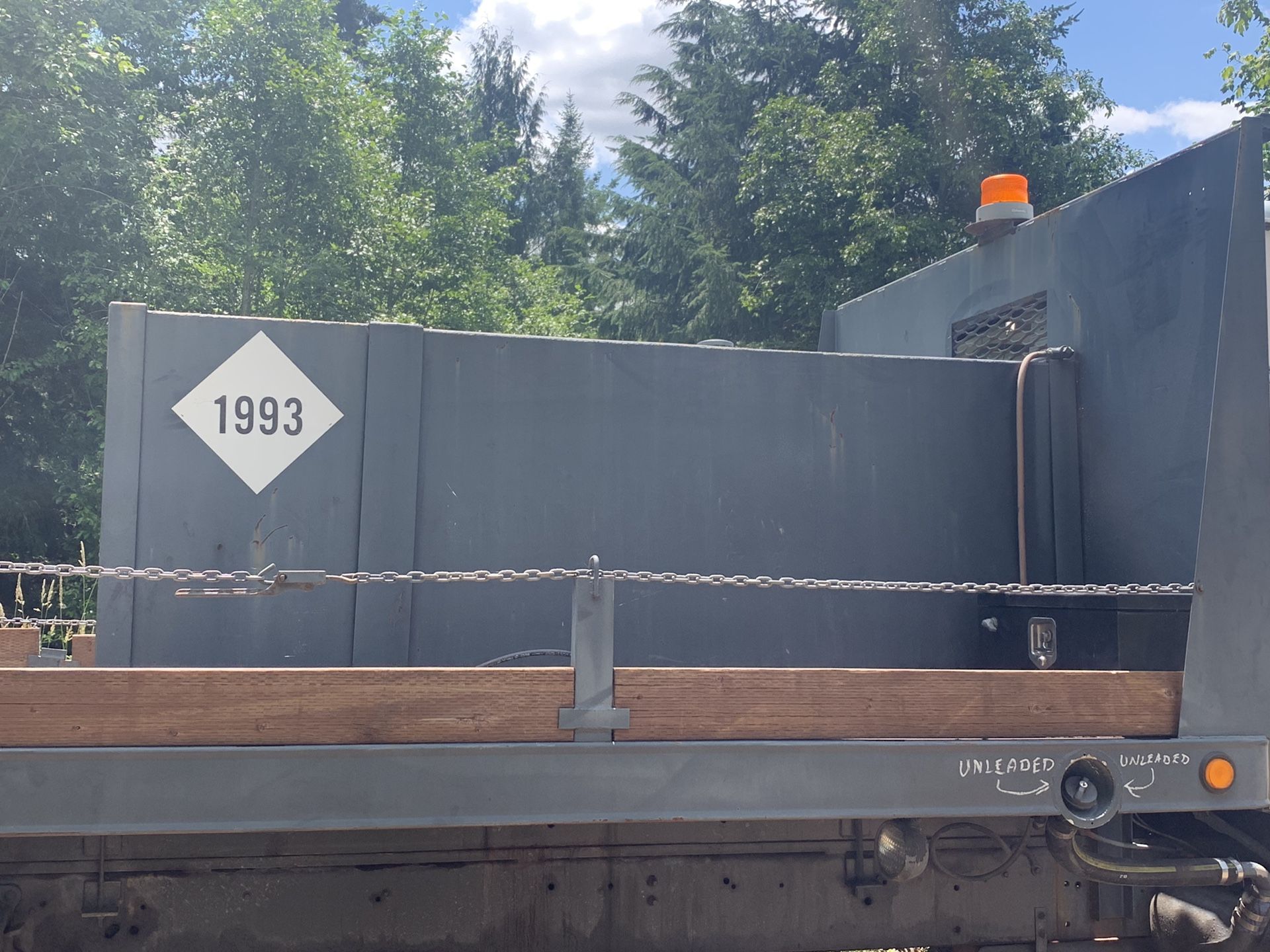 500 gallon  tank and PTO powered pump Business equipment