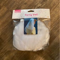 Unopened. Feels like it has a head frame.   Cash and carry. All sales final. 