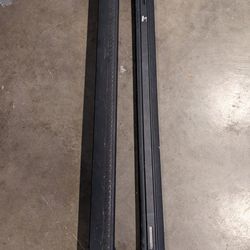 Thule AeroBlade 53" Roof Rack — Complete System | $200 OBO