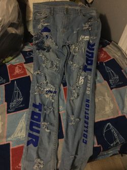 La Familia Tour Jeans