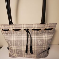 Dooney And Bourke Ladies Tote