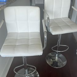 Accent Chairs, Dining Room Chair, Living Room Chair at Stools 