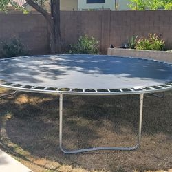 14 Foot Trampoline 