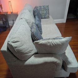 Raymour & Flanigan Trixie
Sofa