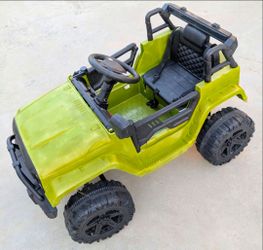 12-Volt Ride On Car (Tested & Working)- Kids Truck One Seater - Good battery & Cones with Charger • kids electric toy car, ride on cars for kids