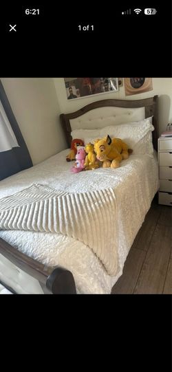 Queen bed