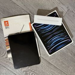 Like New 13” iPad M2 Pro 512GB, Screen Protectors, Pencil, Travel Case