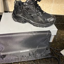 Balenciaga runners