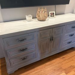 Distressed Wood Dresser With 9 drawers