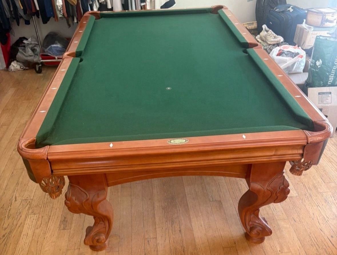 Pool Table 8ft ( Free Delivery & Set Up & New Color Felt Of Your Choice 