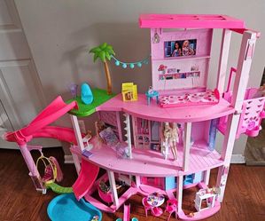 Barbie dream house