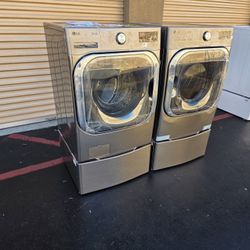 LG ThinQ 29 Inchs Wide Washer And Gas Dryer W Pedestal 