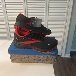 Brooks 14 GTX Size 11 NEW