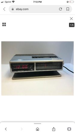 Vintage Zenith Touch n Snooze Radio alarm clock