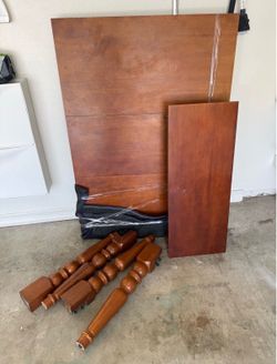 Expandable Table – 40” W × 57” L, with an additional 16” leaf extension