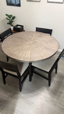 Matty Black + Grey 48" Round Dining Set For 4