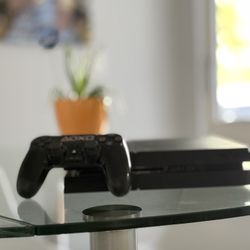 PS4