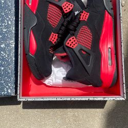 Jordan 4 Red Thunder 