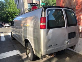 2005 gmc savanna 2500 ext