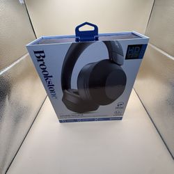 Brookstone Sound Solace Noise Isolating Wireless Headphones.