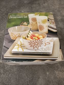 Dinnerware Set-