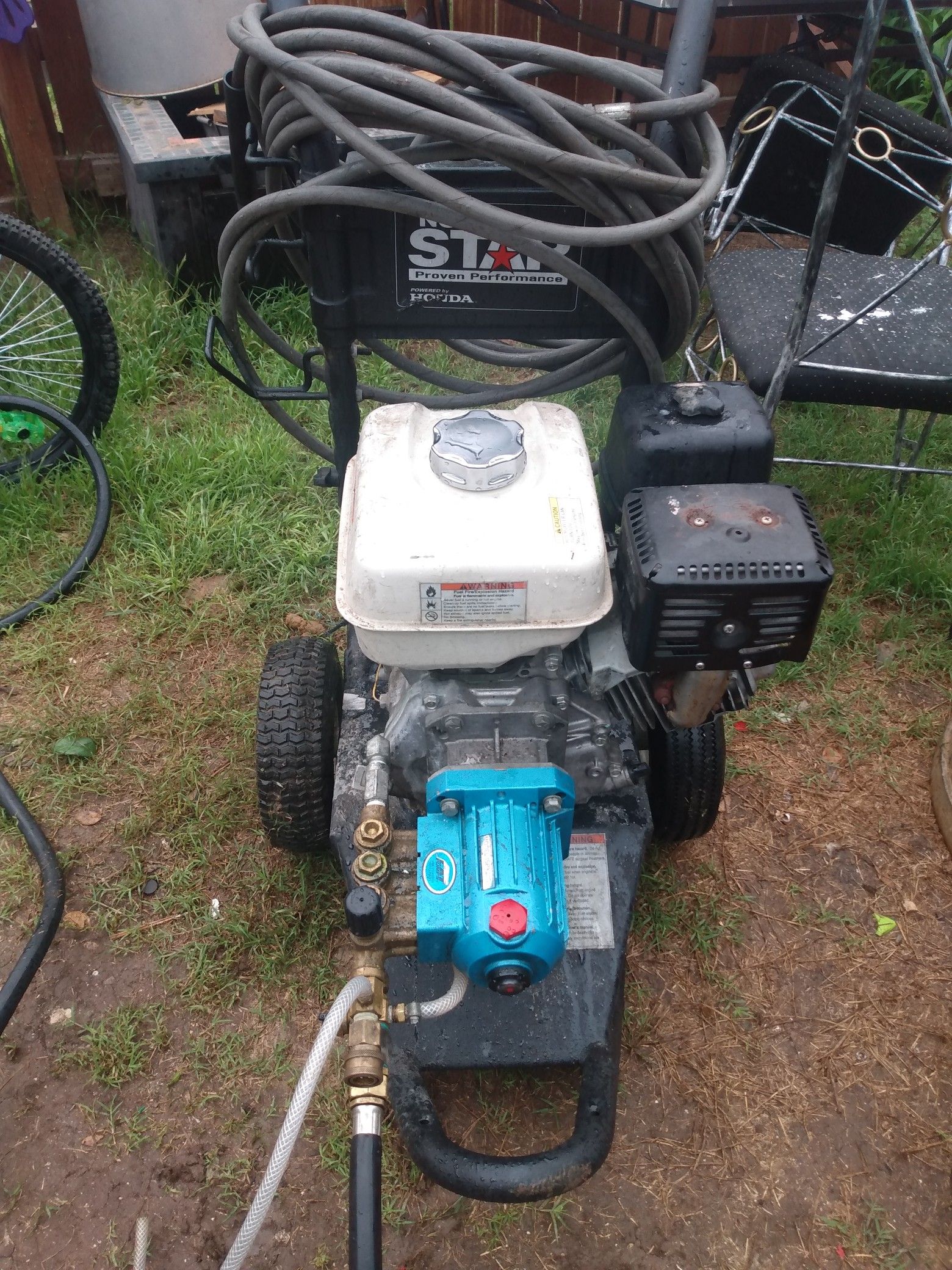 Pressure washer 3300 psi