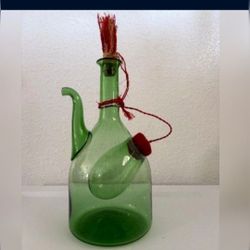 1.5 Green Wine Decanter In Good Condition 
