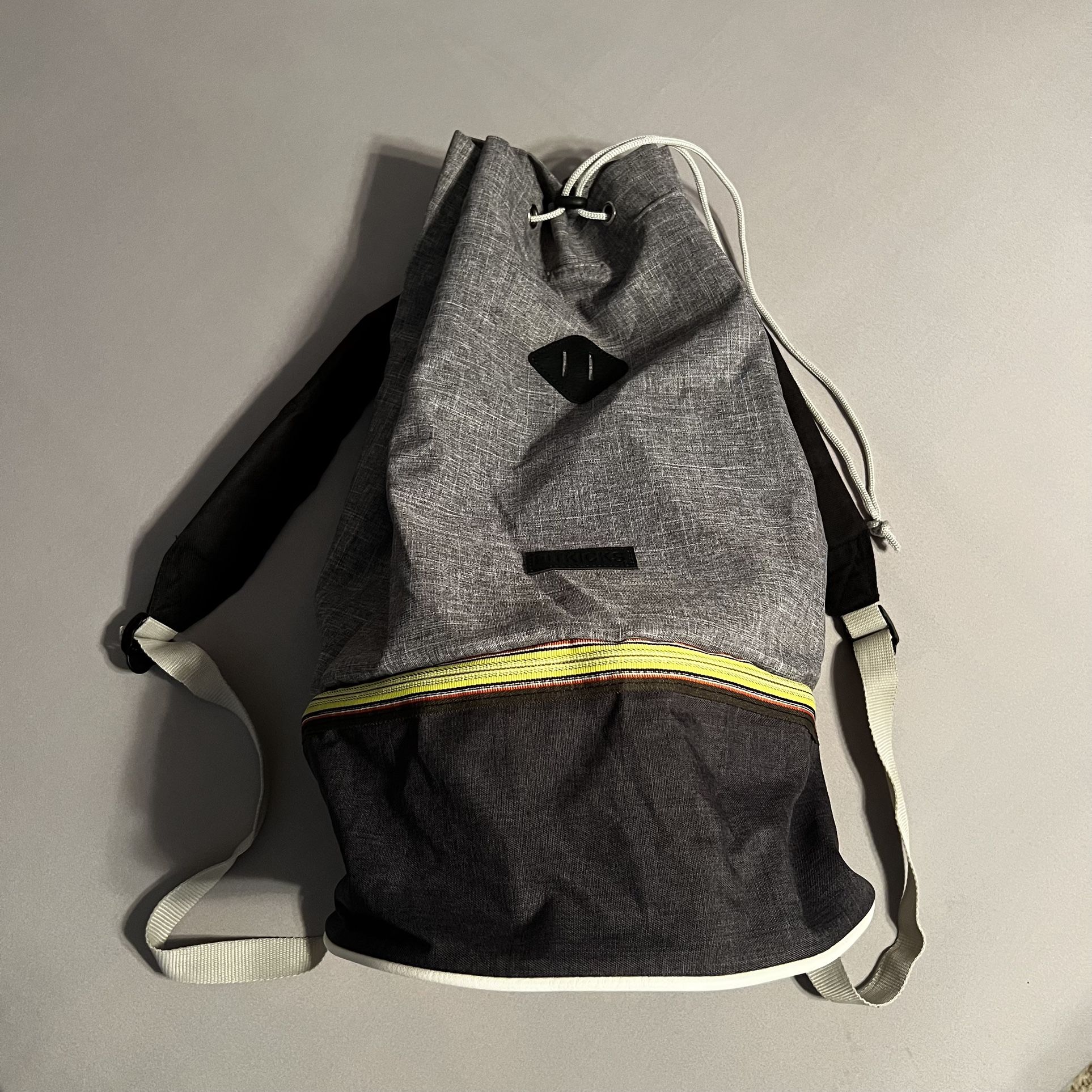 FitKicks ‘76 Throwback Bucket Backpack