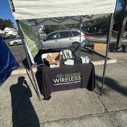 FREE PHONES !! In Front Of Walgreens On Harding Way