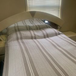 Queen Bedroom Set