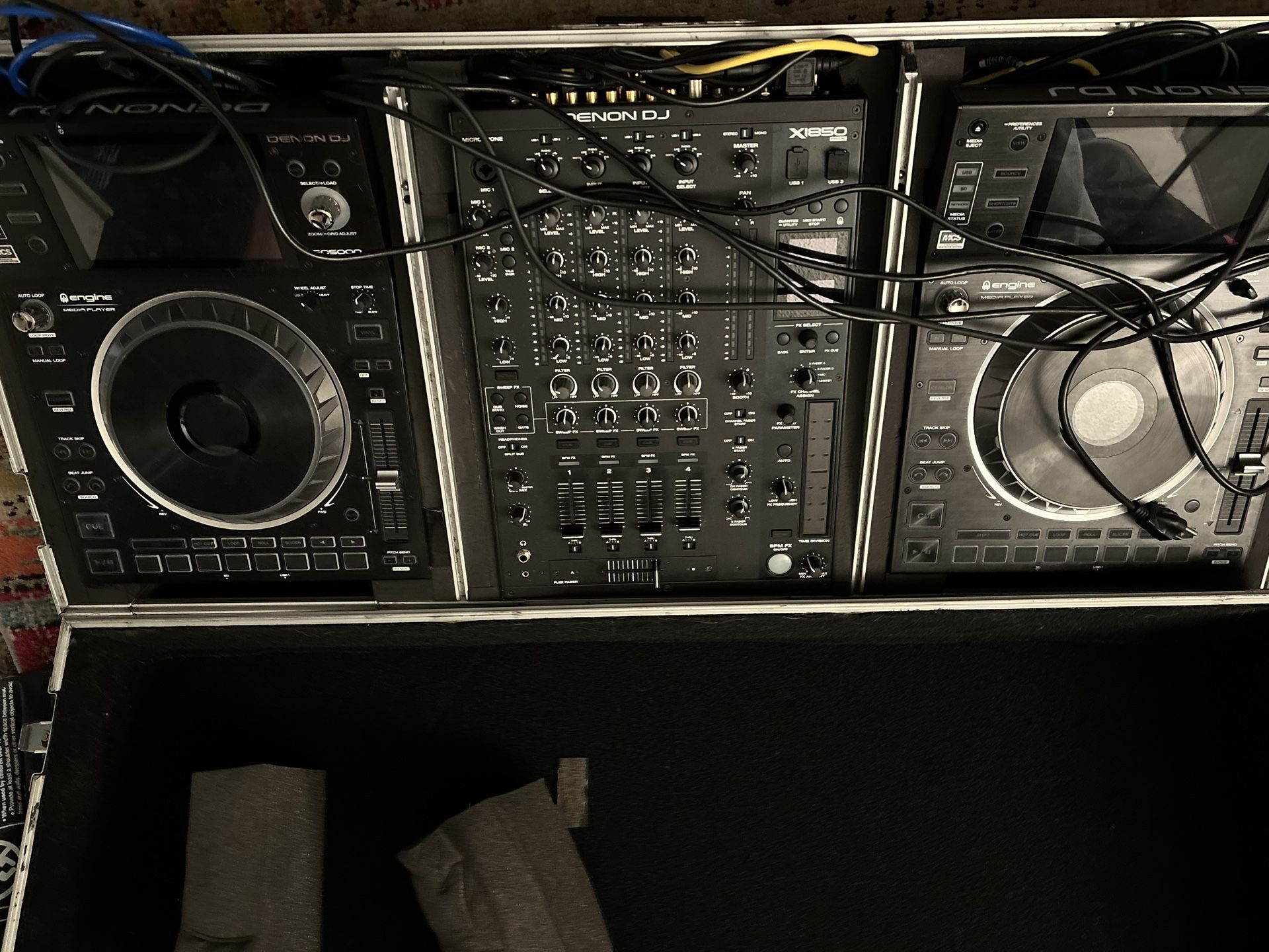 Dj Equipment DJ Demon