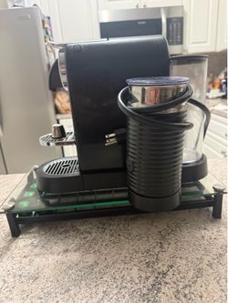 Nespresso Delonghi Machine
