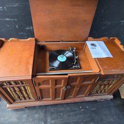 Mid 20th Century Montgomery Ward Airline Stereo Console Floor Model AM/FM Radio Turntable