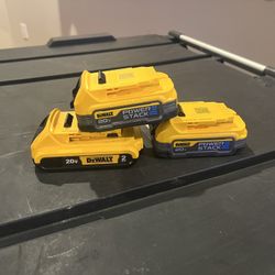 20v Power stack X2 20v 2AH Batteries 