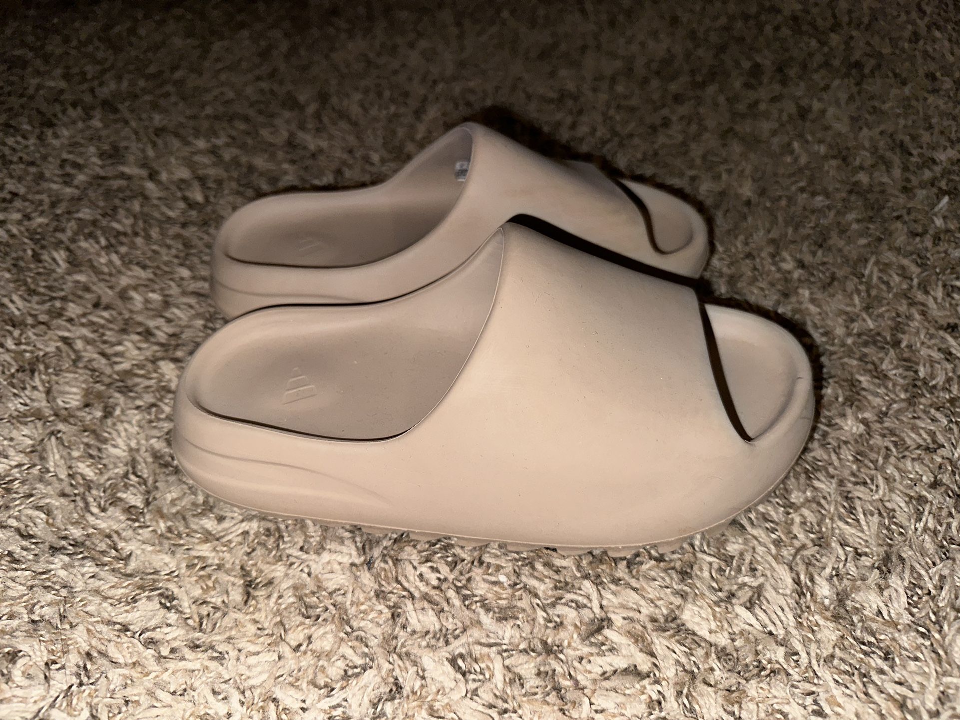 Yeezy Slides Size
