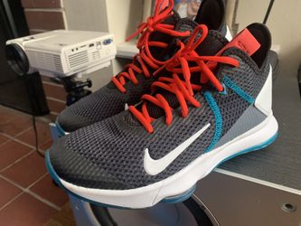 Nike Men Shoes Size 7.5  Used 