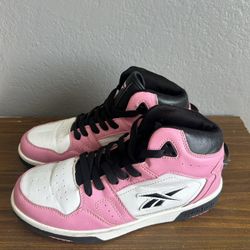 Shoes  Reebok size 6 