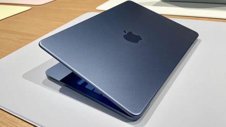 13 - Inch MacBook Neo - Indigo - Apple
