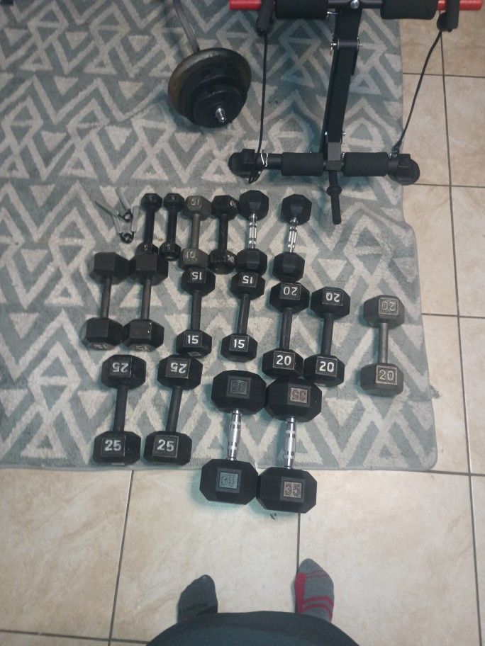 EXERCISE EQUIPMENT / WEIGHTS/ DUMBBELLS ETC. CHEAP!