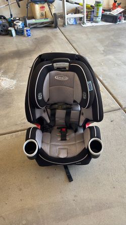 2 GRACO 4Ever 4-in-1 Convertible Car Seat