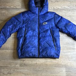 Nike Puffer 