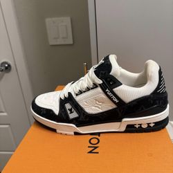 White And Black Loui Vuitton trainers