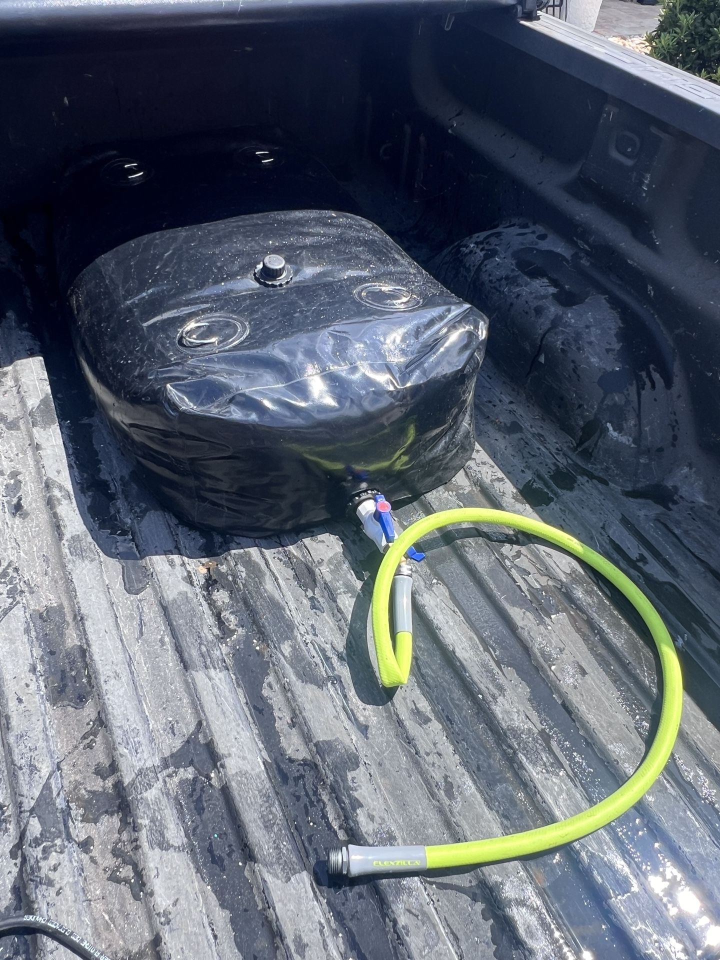 Water Tank (65 Gallon) With Hose (6ft)