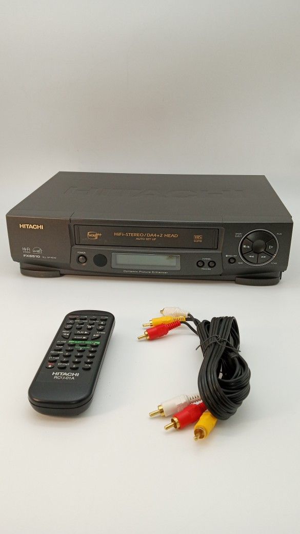 Hitachi VCR with Remote And A/V Cable. Works Fine!