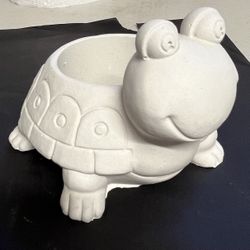 Extremely Cute Plaster Planter