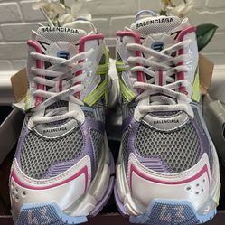 Balenciaga Size 42/43