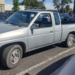 1991 Nissan Hard Body,Ex Cab V6 Maneul