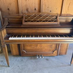 Piano 4 Sale- Kohler & Campbell